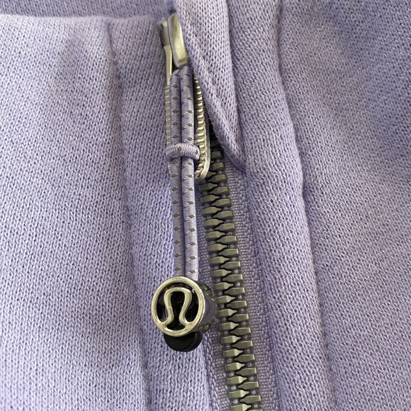 ❤️ Lululemon Scuba Oversized Funnel Neck in Lilac Smoke Size XS/S NWT - Picture 4 of 7